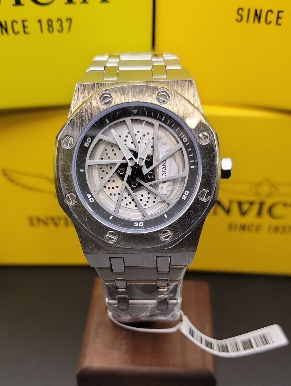 🏁 NEW Invicta Speedway Rim White Brake Caliper Men's Watch - 42mm Steel 69486 - Picture 5 of 12